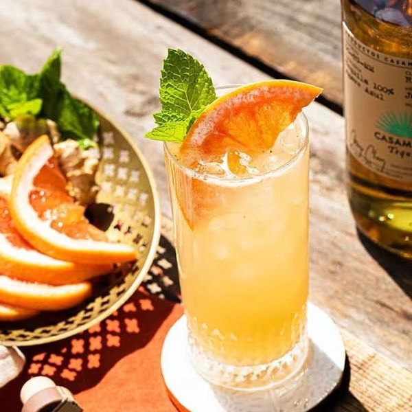 4. Tequila Reposado Casamigos 