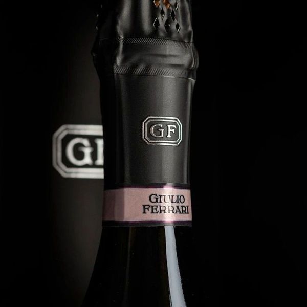 1. Giulio Ferrari Rosé Riserva del Fondatore 2015 Ferrari F.lli Lunelli 