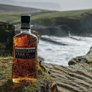 5. 18 Years Old Viking Pride Single Malt Scotch Whisky Highland Park 