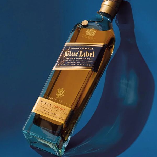 3. Blue Label Scotch Whisky Johnnie Walker 